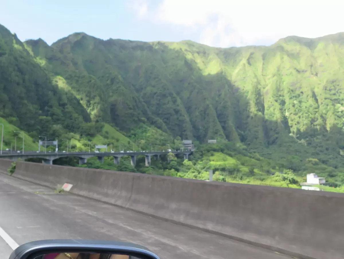 H3 Freeway and Tunnel