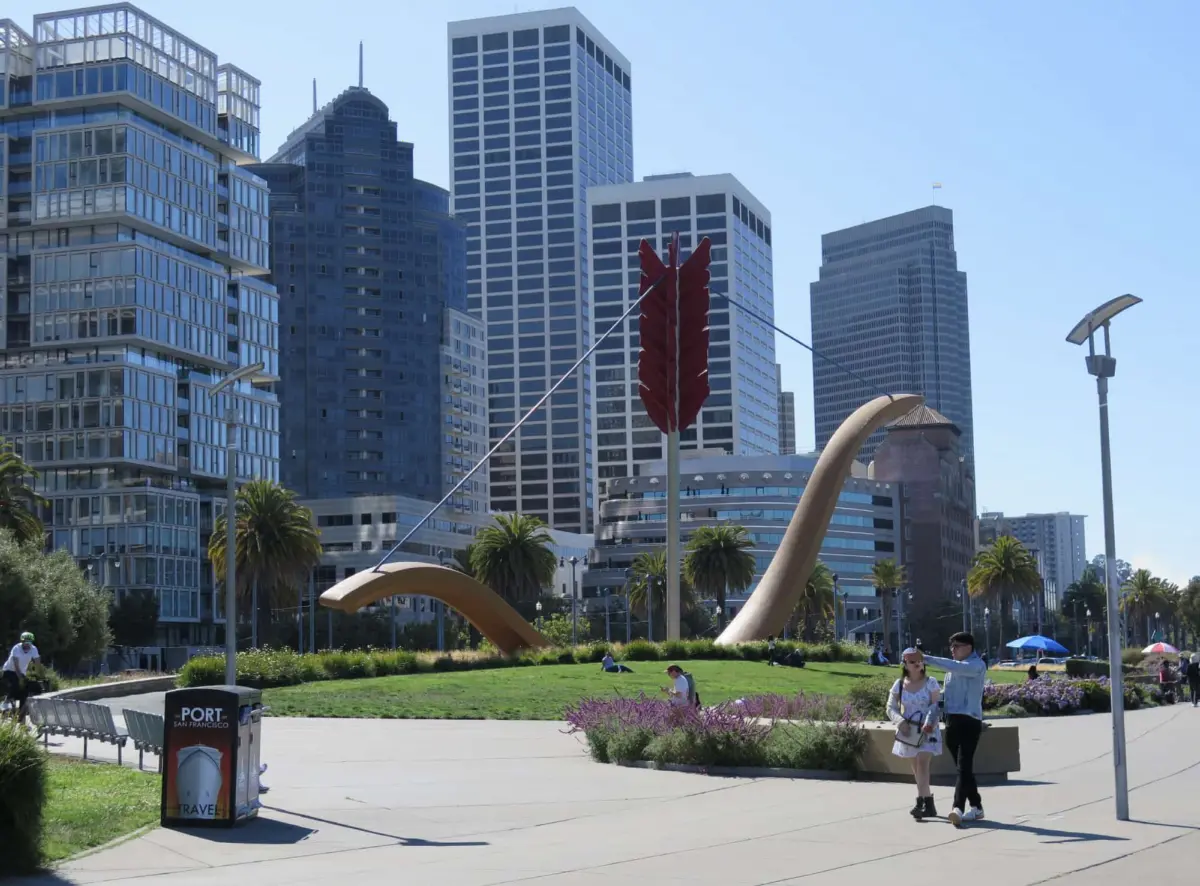 Embarcadero Waterfront Walkway