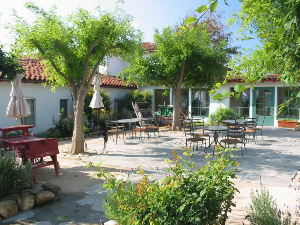 Sweet Spanish courtyard. 
