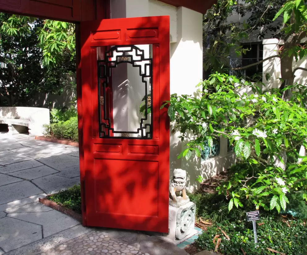 Door to the Chinese garden.