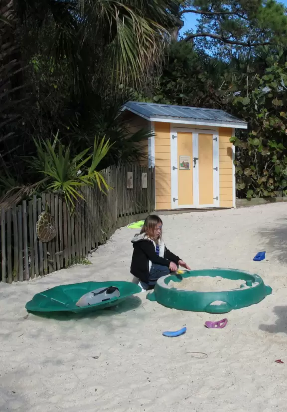 Wonderful zoo among jungle with plenty of room for animals to roam, and an amazing interactive area for kids.