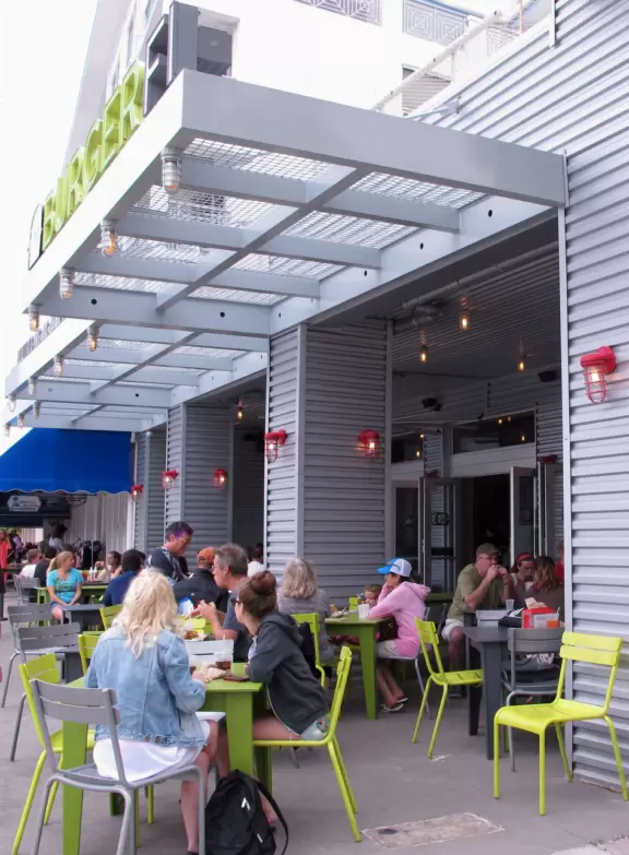 Funky and cool main strip popular with tourists, with blocks of shops and sidewalk cafes and waterfront Veterans Park.