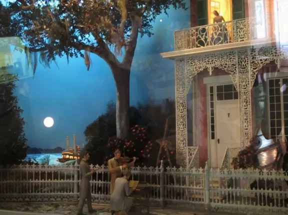 Center with large&nbsp;magical&nbsp;lifelike dioramas of Foster's songs, bell-tower, and river gazebo.