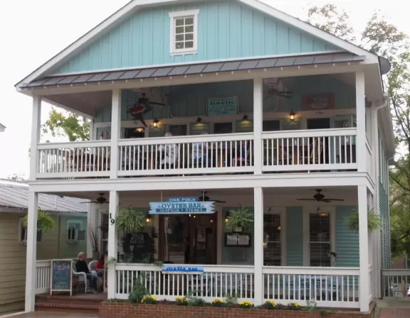 Adorable gold rush (and college) town in the foothills of the Blue Ridge mountains.