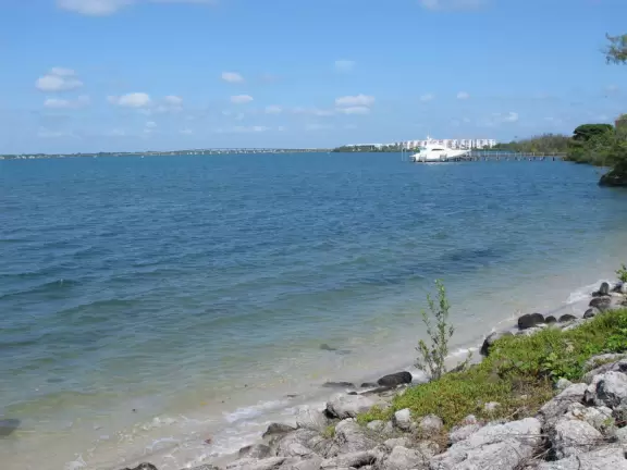Incredible views on both sides, ocean and intracoastal!