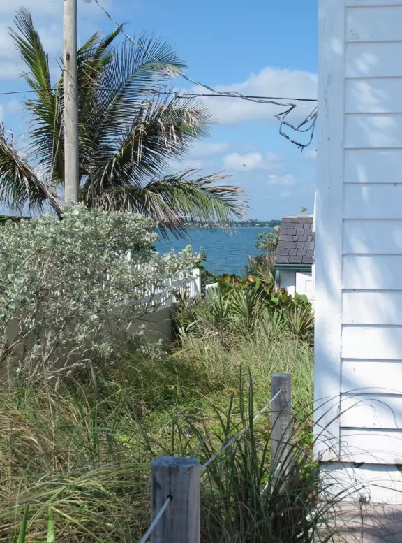 Incredible views on both sides, ocean and intracoastal!