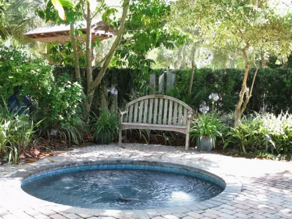 <a href="../Stuart/Port_St_Lucie_Botanical_Gardens.html" target="_blank" rel="noopener"></a>Tropical paradise with unusual flowers and separate themed garden areas. Christmas lights in December!