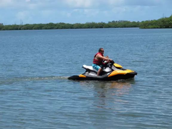 Little park on the intracoastal with tons of shade from Australian pines plus a breeze off the water.