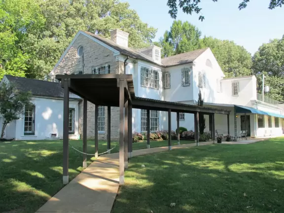 Interesting to be in the actual house that Elvis bought at a young age early in his fame.