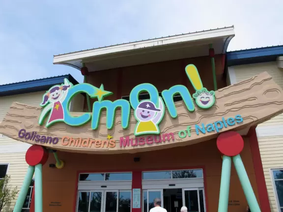 Beautiful children's museum with hours of things to do!