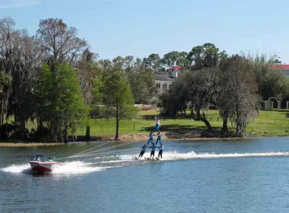 Theme park for young children with lots of rides, with short lines, in a beautiful setting.