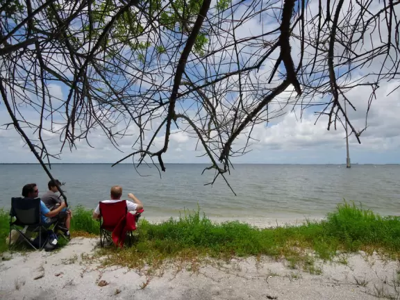 Watch the Delta IV and Space X Falcon 9 rockets from this great spot!