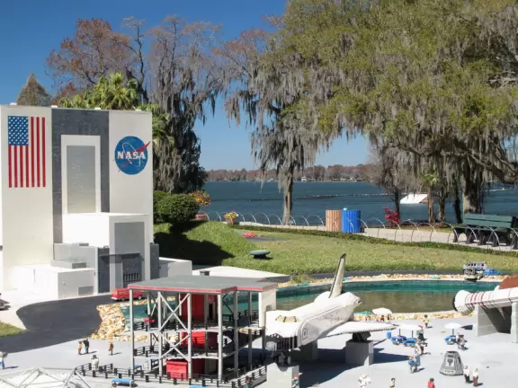 Theme park for young children with lots of rides, with short lines, in a beautiful setting.