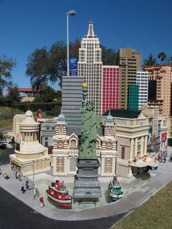 Theme park for young children with lots of rides, with short lines, in a beautiful setting.