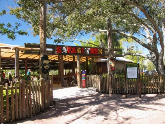 Theme park for young children with lots of rides, with short lines, in a beautiful setting.