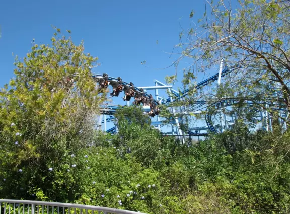 Theme park for young children with lots of rides, with short lines, in a beautiful setting.