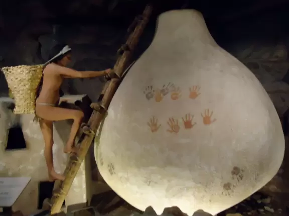 Attractive museum with displays about the cliff dwellings of native people in the area.