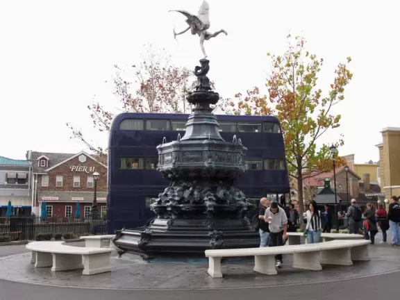 Theme park with fun rides, performers, and wonderful Harry Potter areas.