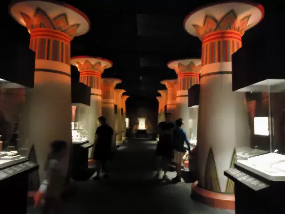 Fantastic museum with huge fossils, amazing dinosaurs, and lovely gems.