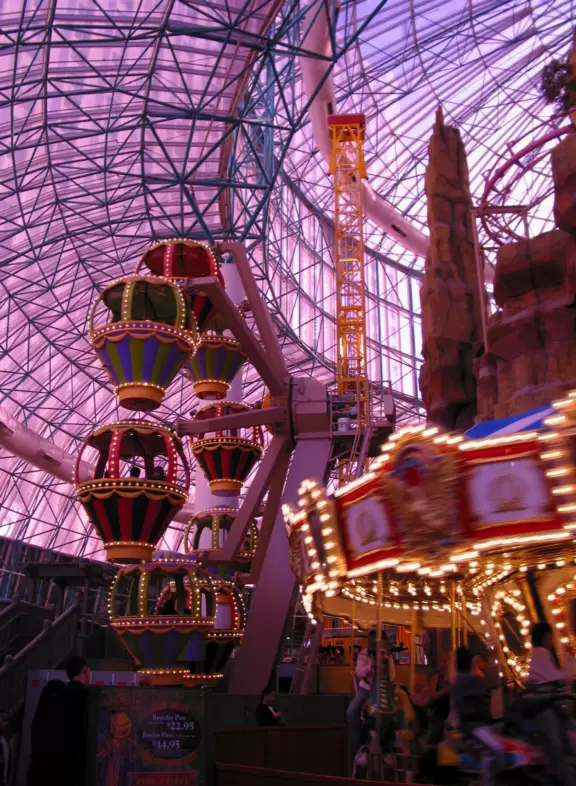 Great for kids, with its indoor theme park, the Adventuredome.