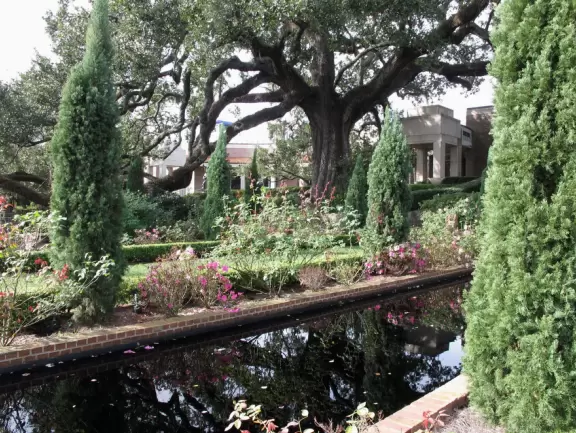Beautiful gardens on the river, plus some nice classic artwork inside and a fun kid's area.