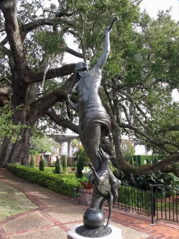 Beautiful gardens on the river, plus some nice classic artwork inside and a fun kid's area.