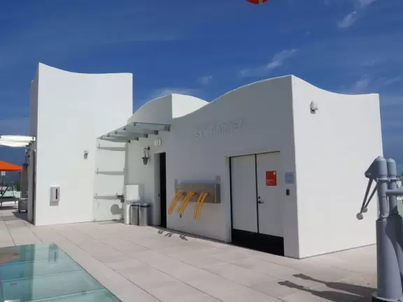 Beautiful museum with tons for kids to explore.