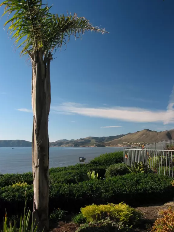 Gorgeous blufftop views, a large lawn, and a playground.