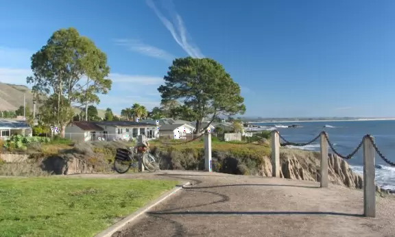 Gorgeous blufftop views, a large lawn, and a playground.