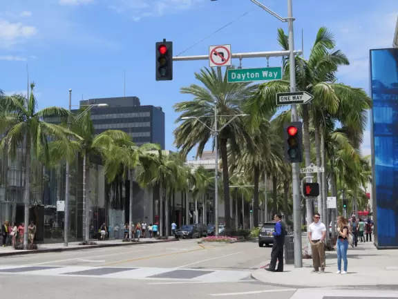 Incredible street with gold and silver sparkling high end shops, plus cafes for normal people on Beverly Dr.