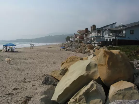 A tiny little spot along Highway&nbsp;101, with a beach and an oceanfront restaurant.