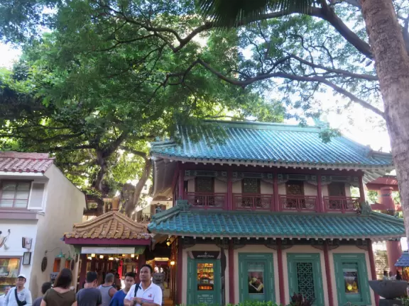 A beautiful, spacious, open part of Waikiki Beach, and tons for kids to do!