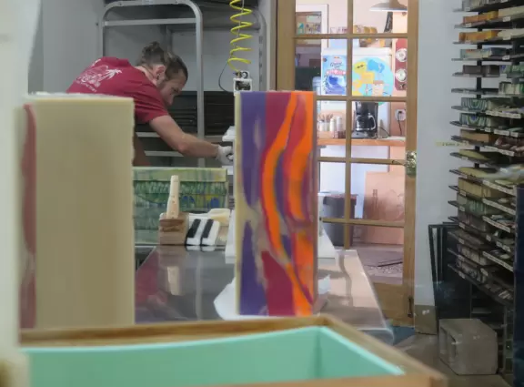 Super fun place to visit, with handmade soap factory and chocolate/coffee growers. Do personal tours, enjoy samples, and stamp your own soap!