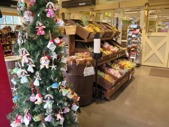 Old plantation town with surf shops, art galleries, and restaurants.