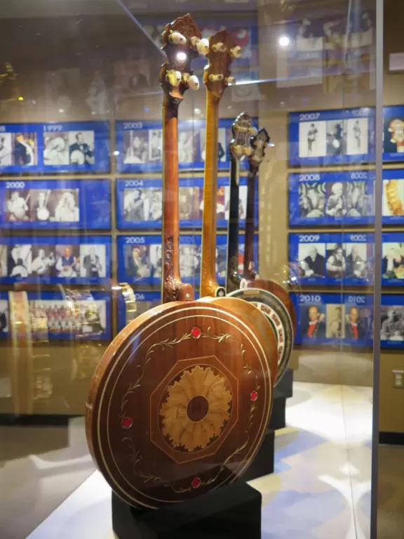 Nice two-storey museum with well-told history of banjo on lit-up porch, beautiful banjos displayed, and front room where you can play a banjo!