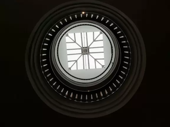 Beautiful and full of southern charm, with lots of information about the Clintons.