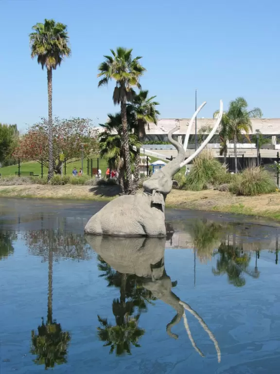 Modern, fascinating museum surrounded by bubbling tar pits where saber-toothed tigers and mammoths were fossilized.