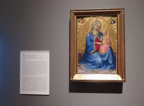 Attractive&nbsp;light-filled&nbsp;museum with three halls, one permanent and two temporary, and a museum store.