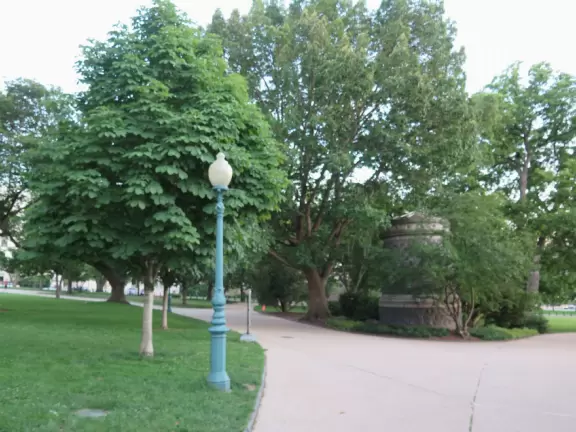 See the wedding-cake style dome and the beautiful grounds of the Capitol.
