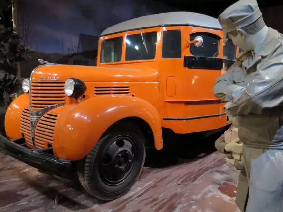 Interesting museum with exhibits on transportation (with great life-size scenes), voting, and items brought to America by immigrants.