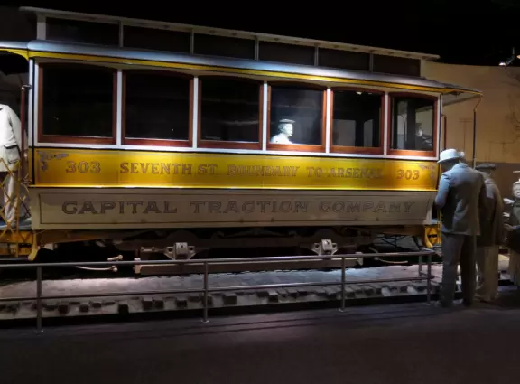 Interesting museum with exhibits on transportation (with great life-size scenes), voting, and items brought to America by immigrants.