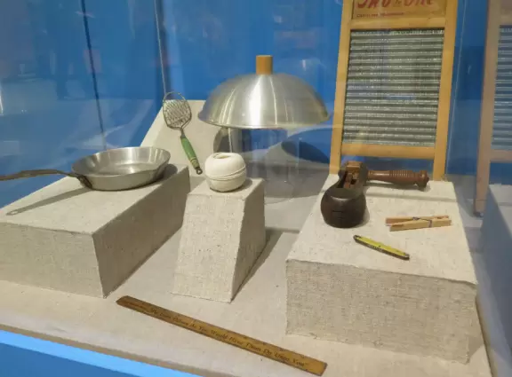 Lots of things for kids to do! Historic toys too.