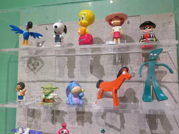 Lots of things for kids to do! Historic toys too.