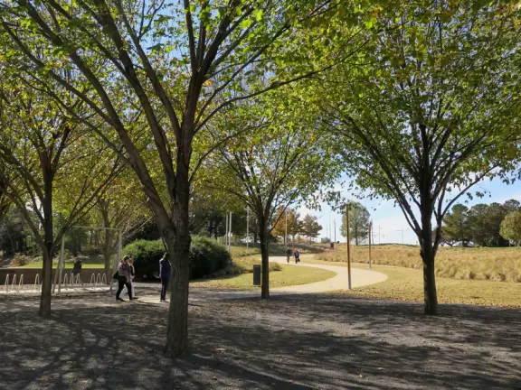 Airy modern architecture and many paintings. Cafe, gift shop, amazing landscaped grounds with sculptures and boulders to climb. Summer concerts.