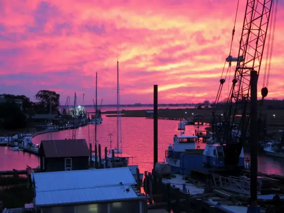 Three-level restaurant on the water- a beauty!