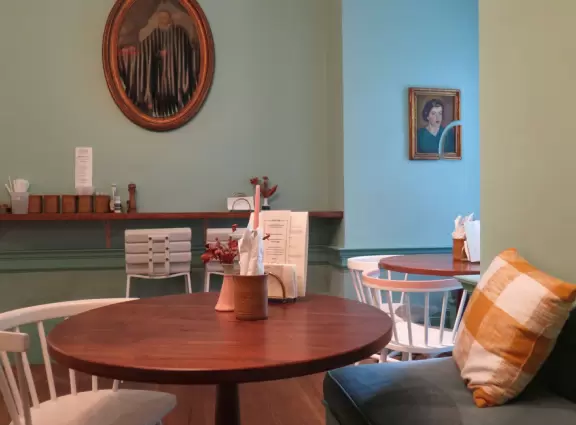 <p>Lovely museum in beautiful historic building with portraits, paintings, and sculptures, many relating to Charleston.</p>