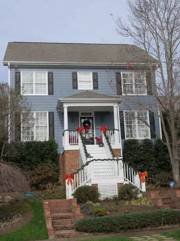 2.4 mile paved, intermittently shady greenway with varied sights!