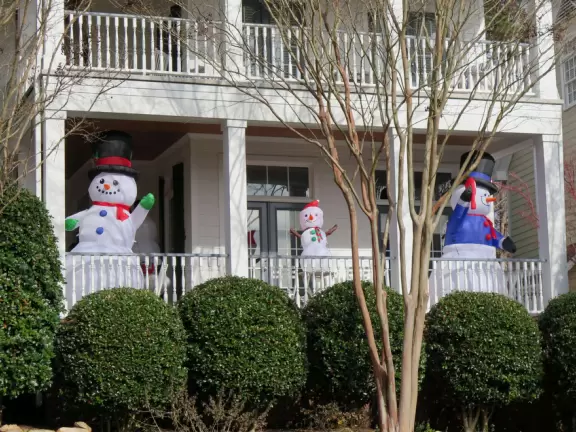 2.4 mile paved, intermittently shady greenway with varied sights!