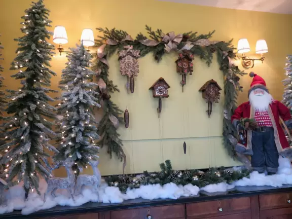 Fun live music event every Friday during the warm season.