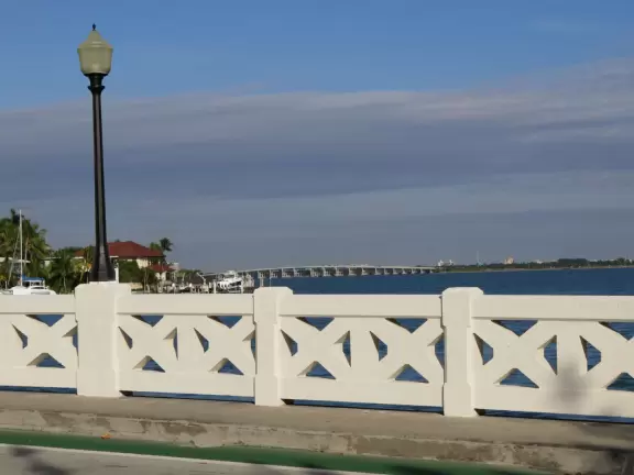 A gorgeous walk with wonderful water views at every turn.